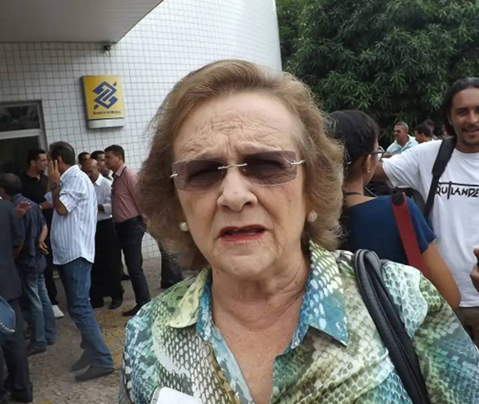 Ex-Prefeita é condenada por compra de votos e banida da política por 8 anos
